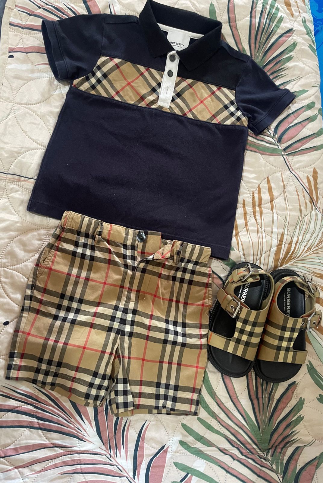 Burberry Outfit