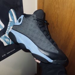 Jordan Retro 13s Blk University Blues 