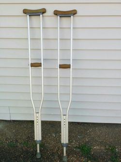 Allegiance crutches