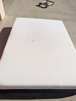 Full mattress