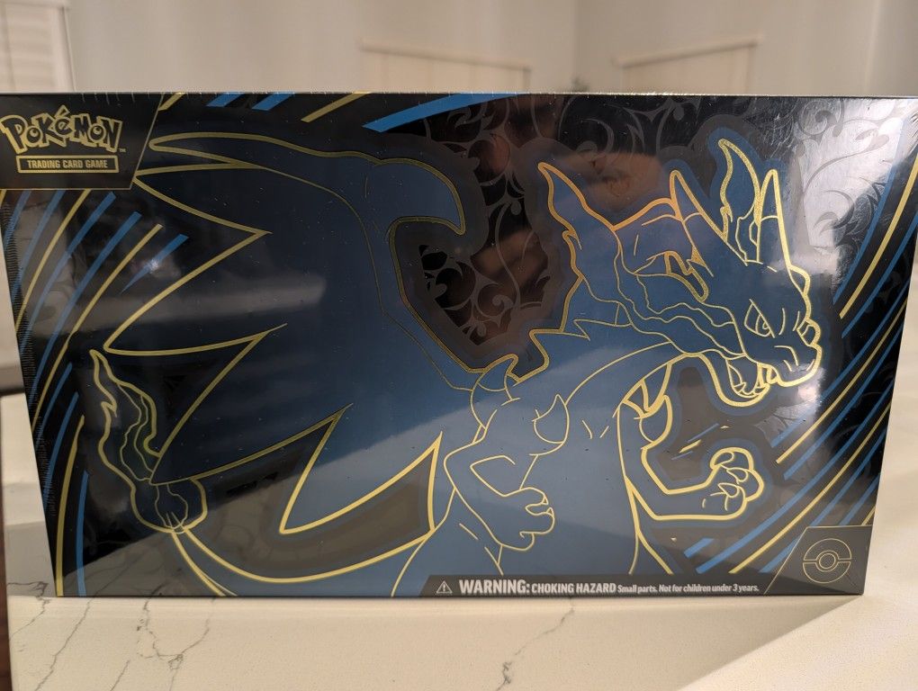 Pokemon Mega Charizard X ex Ultra-Premium Collection
