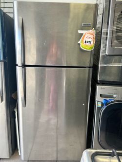 Frigidaire refrigerator (delivery+install available) height 68 x Width 30”