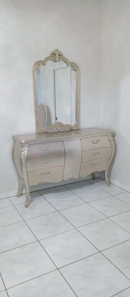 Dresser And Mirror