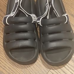 Ugg Slides Women’s 6 Adjustable/ Removable Straps
