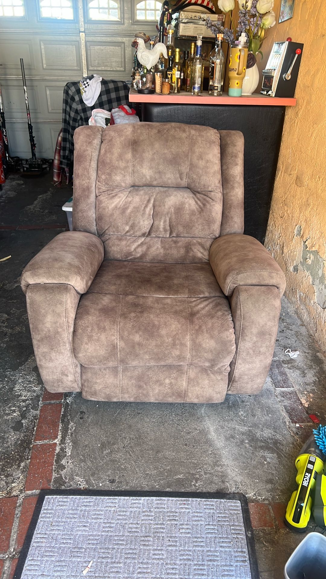 Recliner Chair