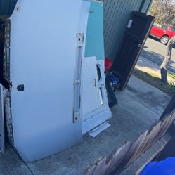 FREE T1N  DODGE SPRINTER HOOD