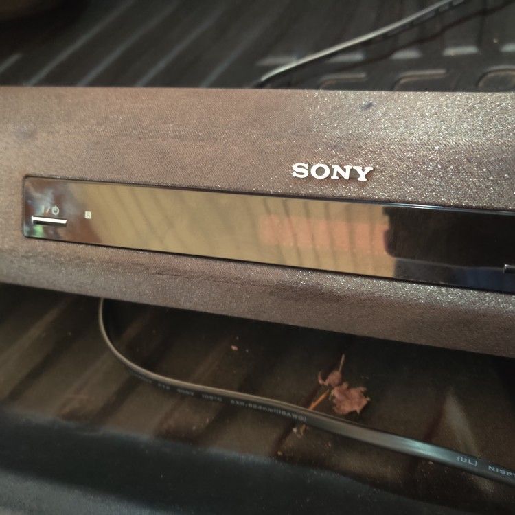 Sony Soundbar Sub And Remote