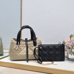Dior beige women's handbag/crossbody women's bag