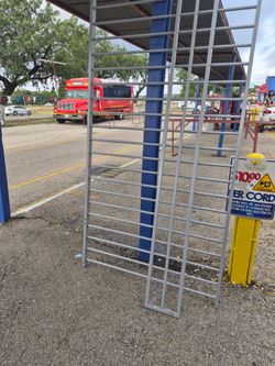 Metal bunk bed