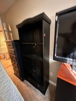 FREE bookshelf