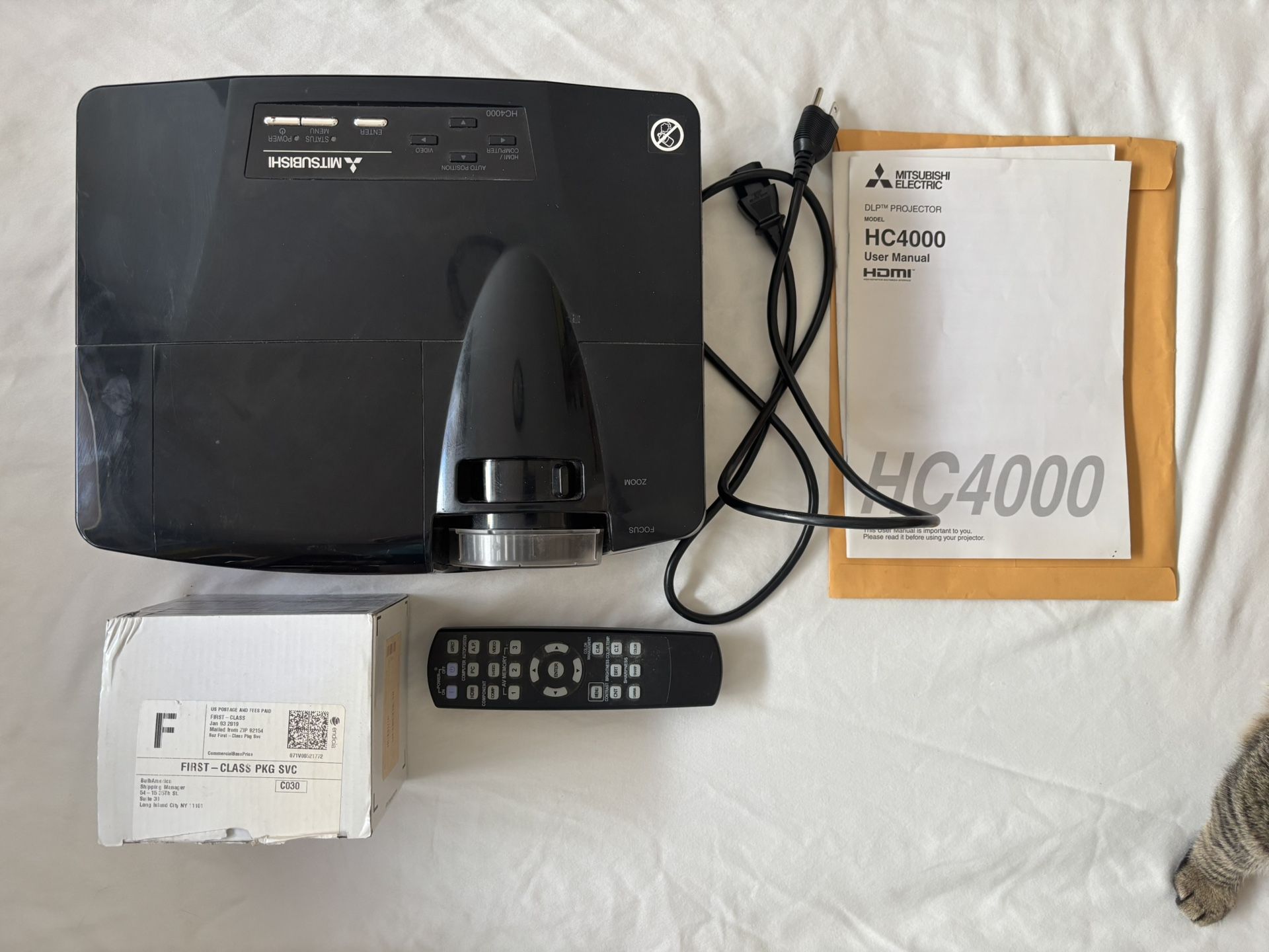 Mitsubishi HC4000 projector