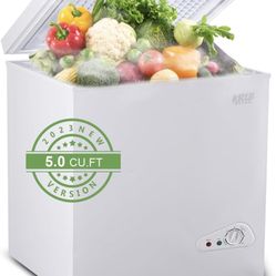 Chest Freezer (5.0 cu.ft, White)