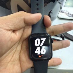 Apple Watch SE 2nd Gen