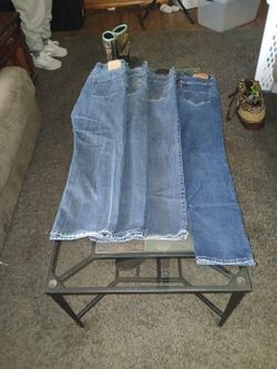 6 pairs of Mens Size 34W 32L Jeans $30 For All