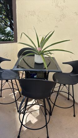 Bar Height Patio Table And Chairs 