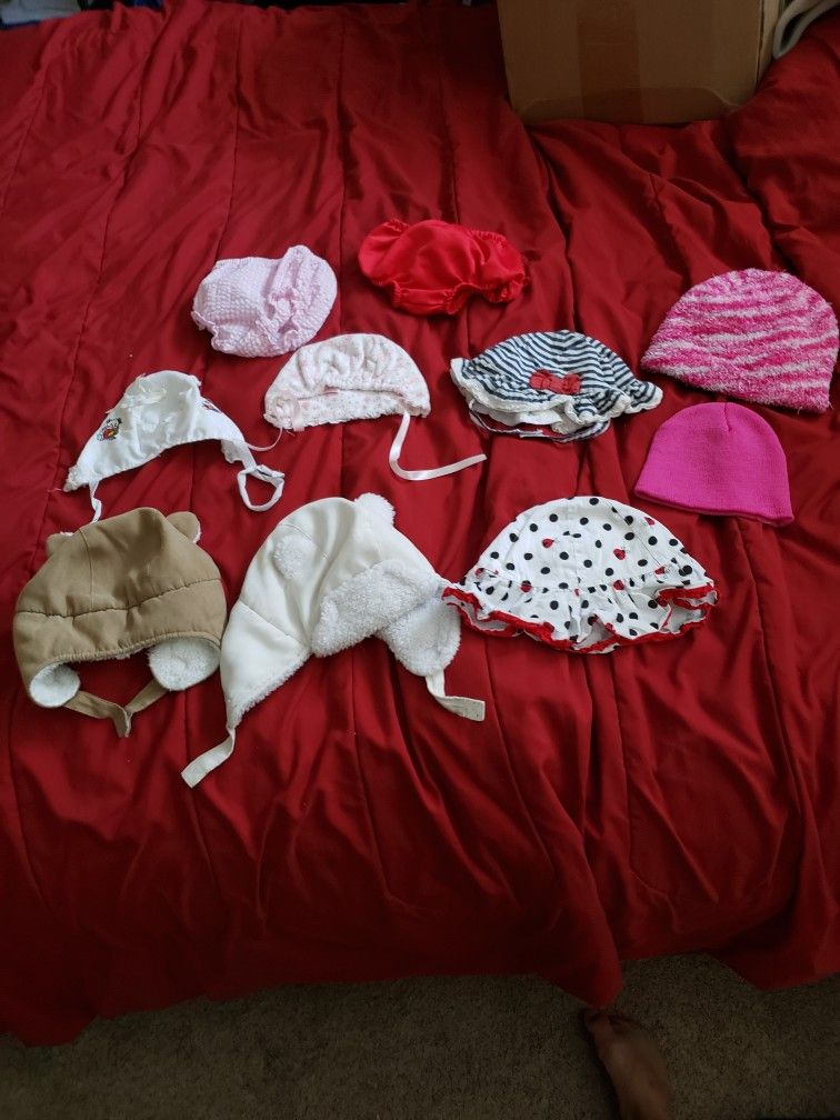 Bby Girl Hats, Bibs, Burp Cloths