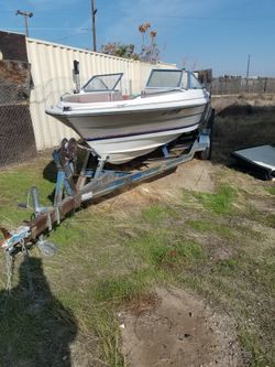 Bayliner Capri 15 Ft Boat