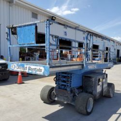 Genie Rough Terrain Scissor Lift 33’