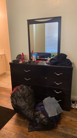 Bedroom set, queen