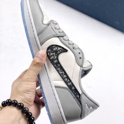 Jordan 1 Low Dior 85