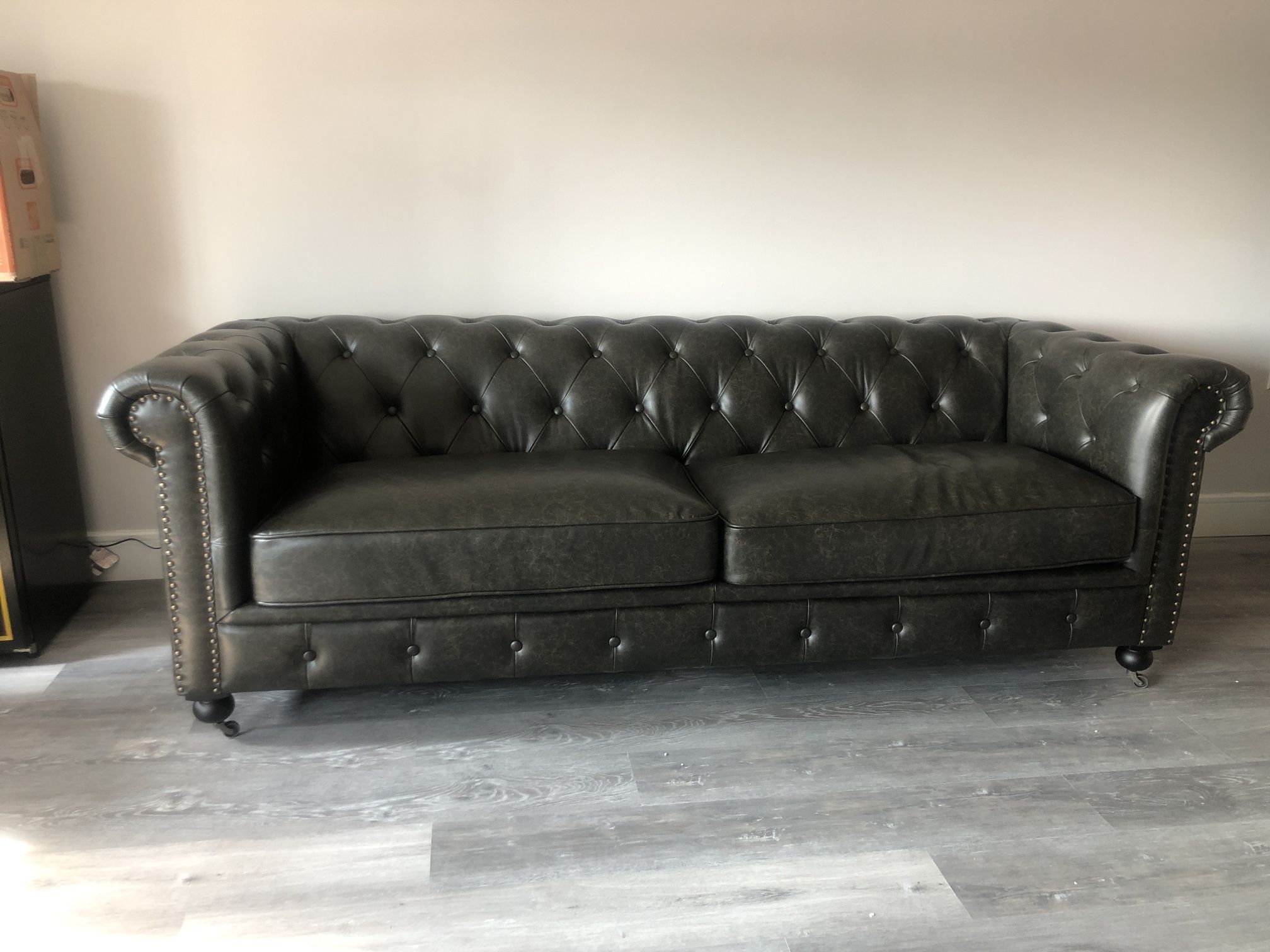 Ammie 91” Rolled Arm Sofa