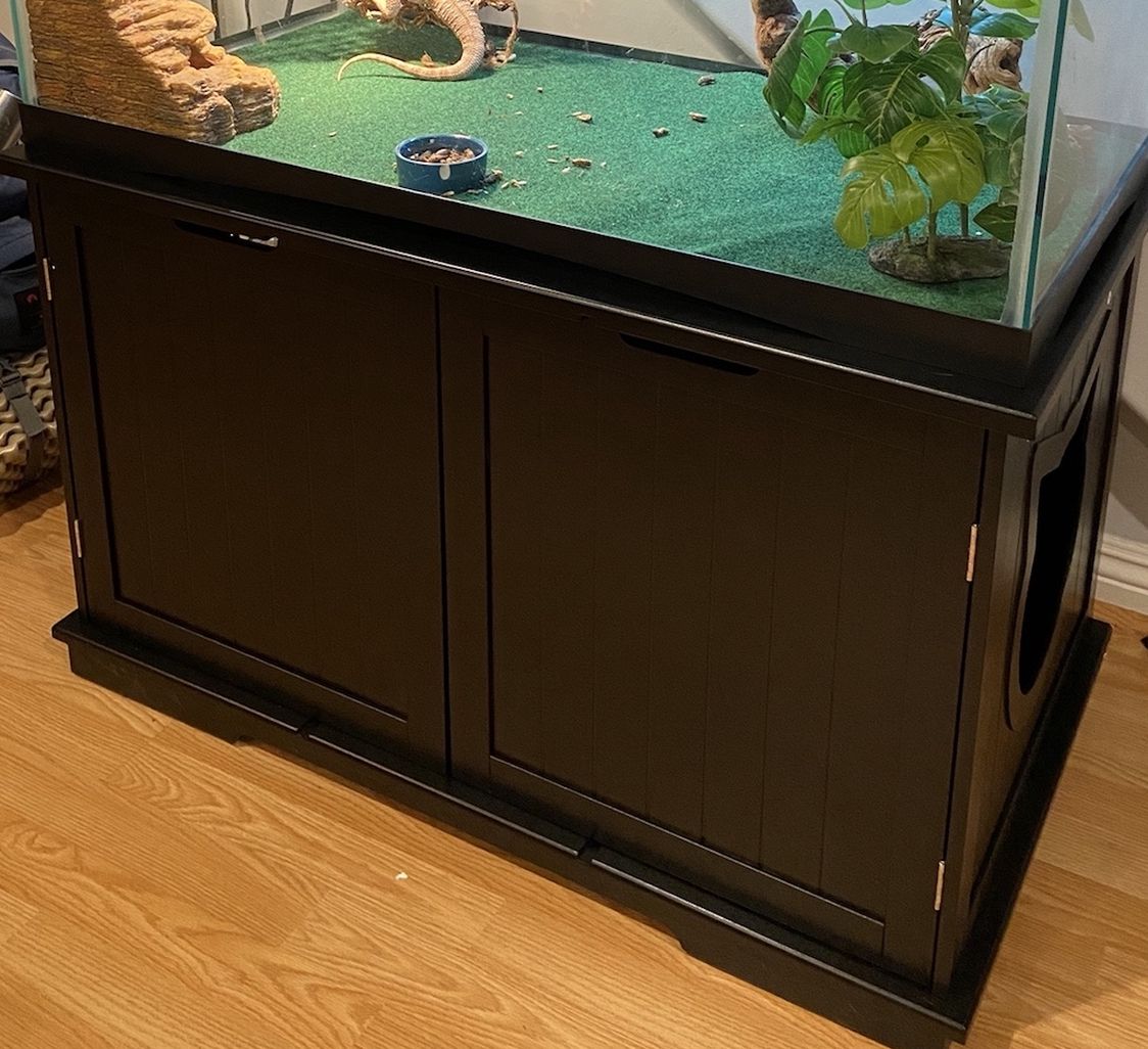 Stylish And Discreet Cat Litter Box Storage Hutch