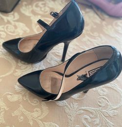 ShoeDazzle.  4” heels very cute!