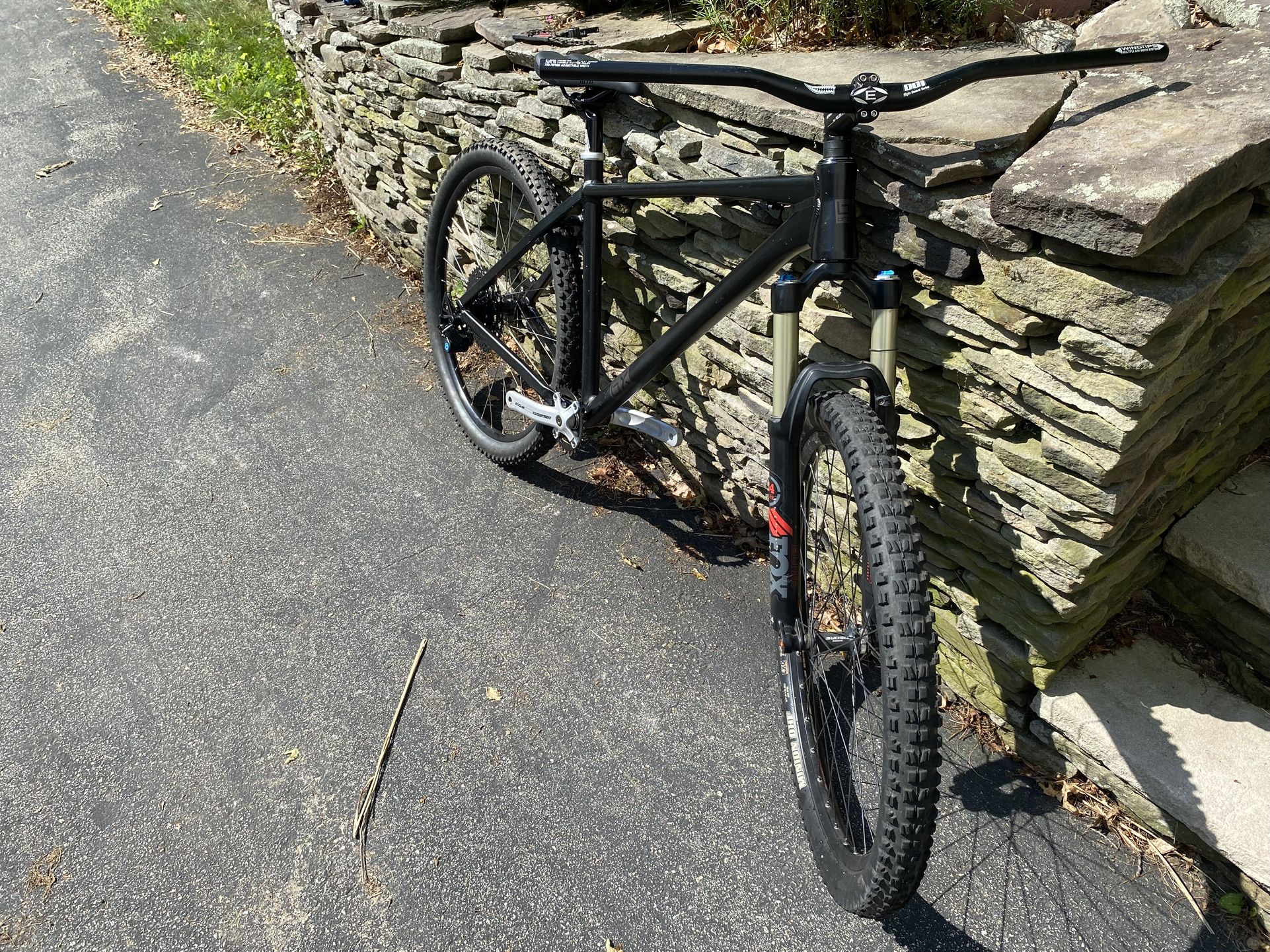27.5 Hardtail Mountain Bike Large - Needs Brakes