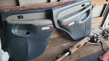 2001 -2006 Tahoe, Silverado, Suburban BACK DRIVE DOOR PANEL.