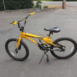 Youth Bike Magna Threat