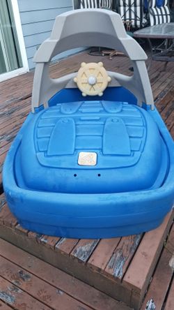 TUGGY 2 Step Sandbox Boat.