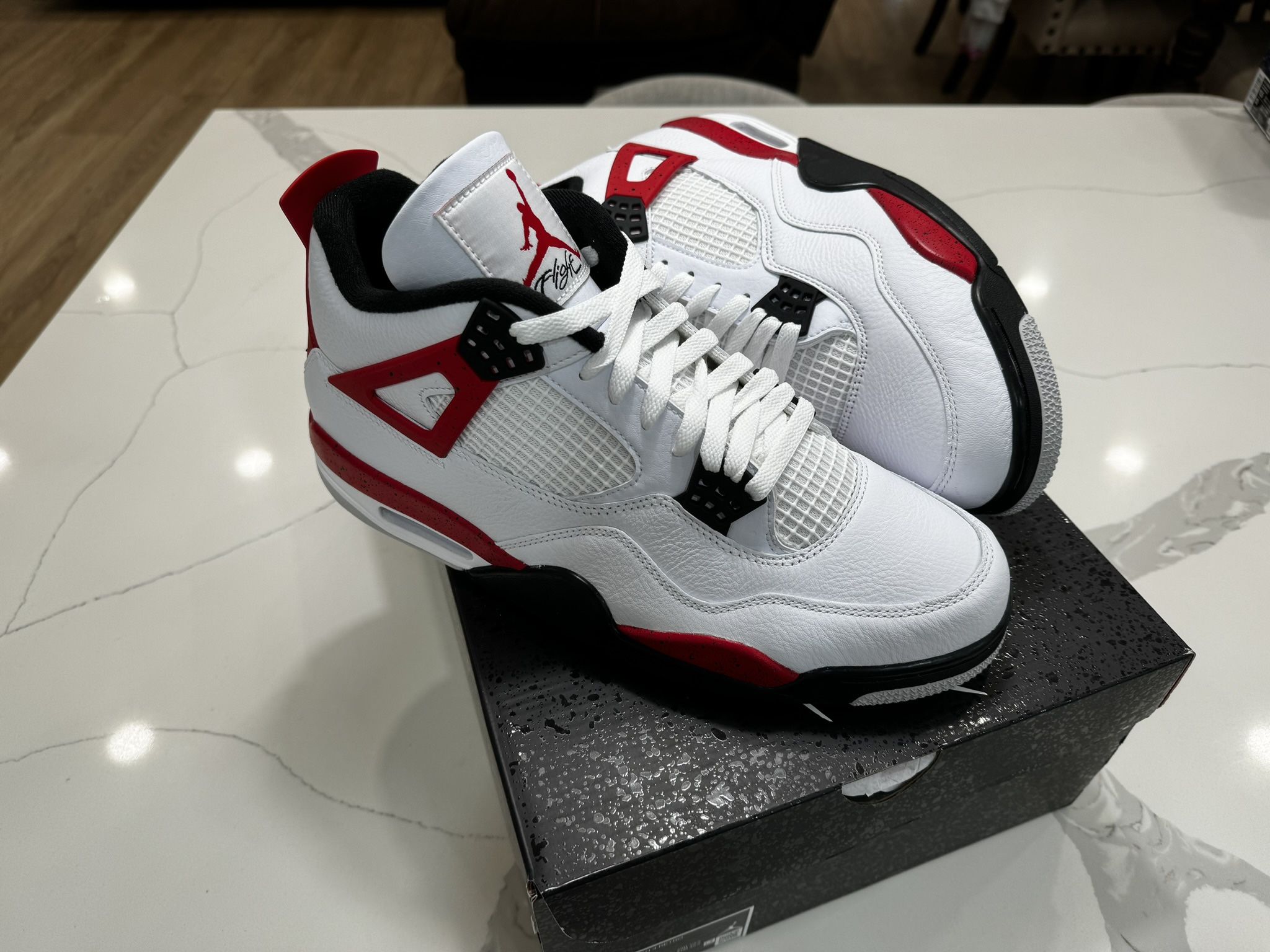 Jordan 4