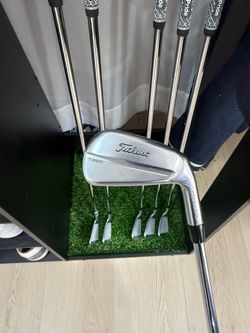 Titleist T250