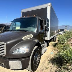 2014 Freightliner M2 - 24ft Box Truck