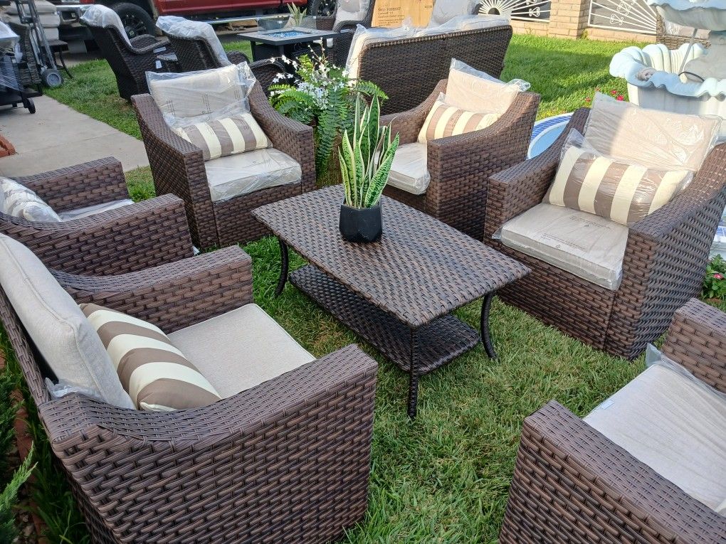 7 Pcs Brand New Outdoor  Set In Box