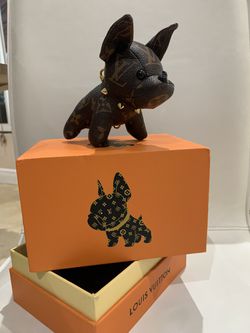 Louis Vuitton French Bulldog & Bear charm AirPod case for Sale in North  Miami Beach, FL - OfferUp