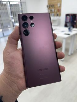 Galaxy S22 Ultra 5G 6.8" (Unlocked) 512GB Fair Burgundy