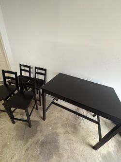 Black Counter Height Table & 4 Chairs