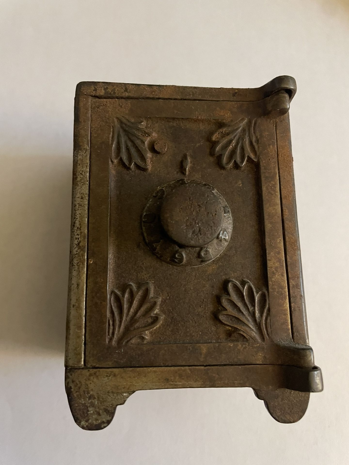 Kenton Cast Iron Antique Coin Bank $125