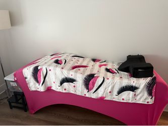 Lash bed and supplies