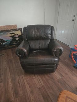 Furniture/miscellaneous