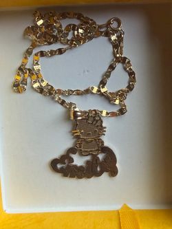 personalize name with the hk pendant