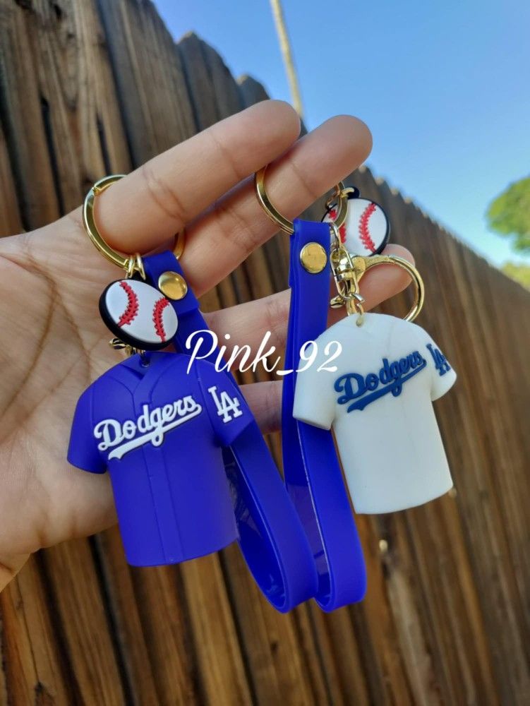 LOS ANGELES DODGERS MLB BASEBALL ⚾ JERSEY SHIRT KEYCHAIN