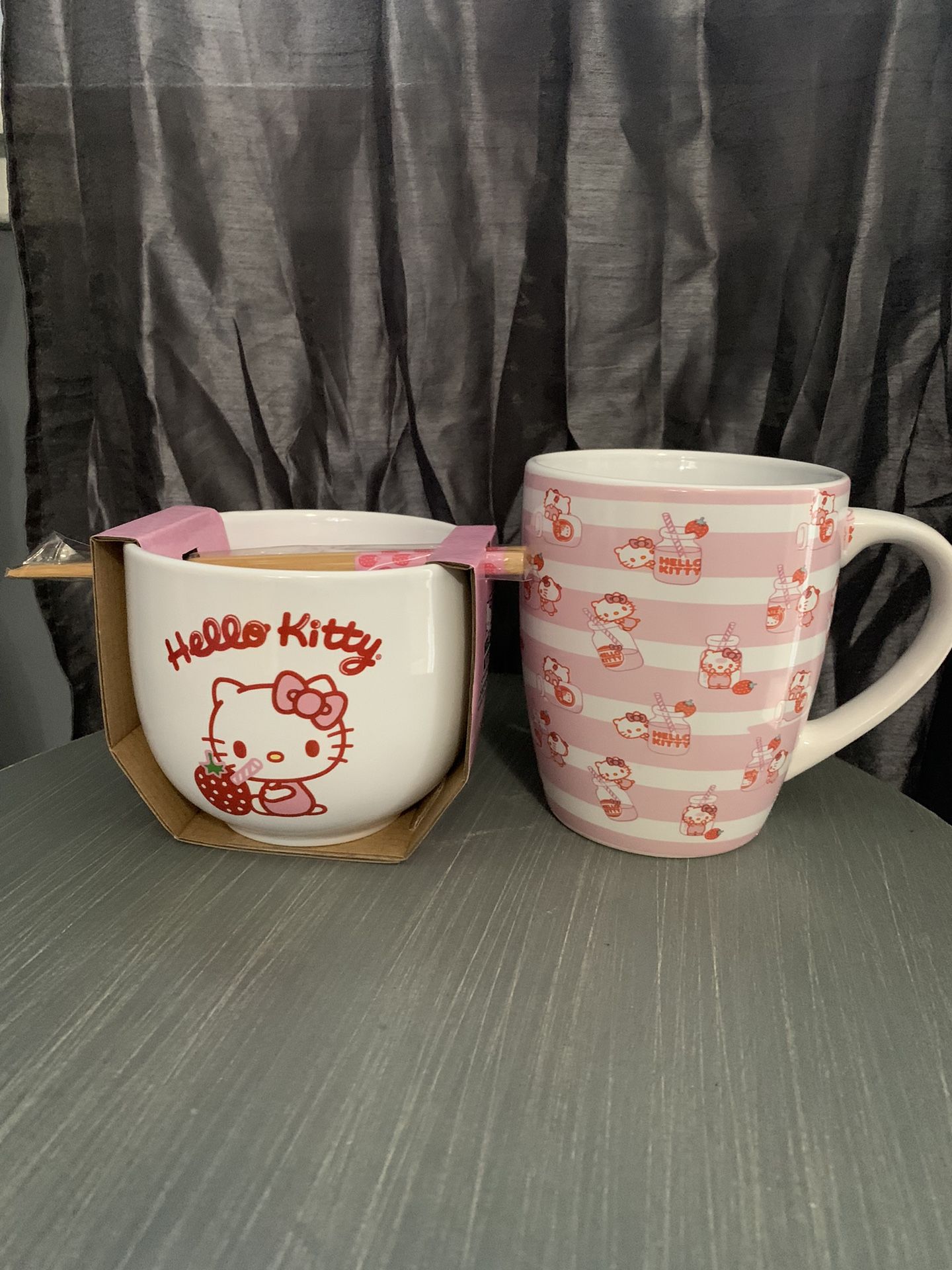 Hello Kitty Ramen Bowl & Mug Bundle 