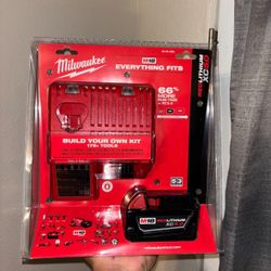 M18 Milwaukee Battery And Charger 5.0