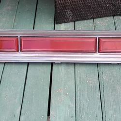 Lincoln Town Car Trunk Tail Light Reflector Panel 