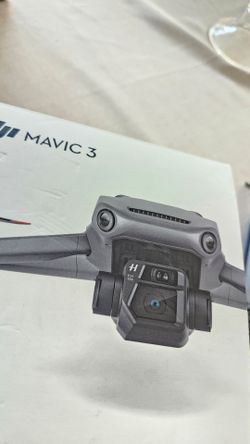 DJI Mavic 3 Drone