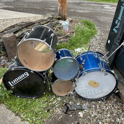 Ludwig Accent Shells And Hardware Lot