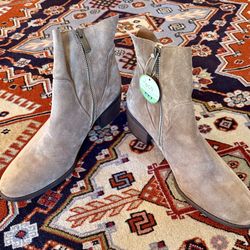Paul Green - Suede Tan Zip Ankle Boots,  Women’s Size (US) 10 - New With Tag 