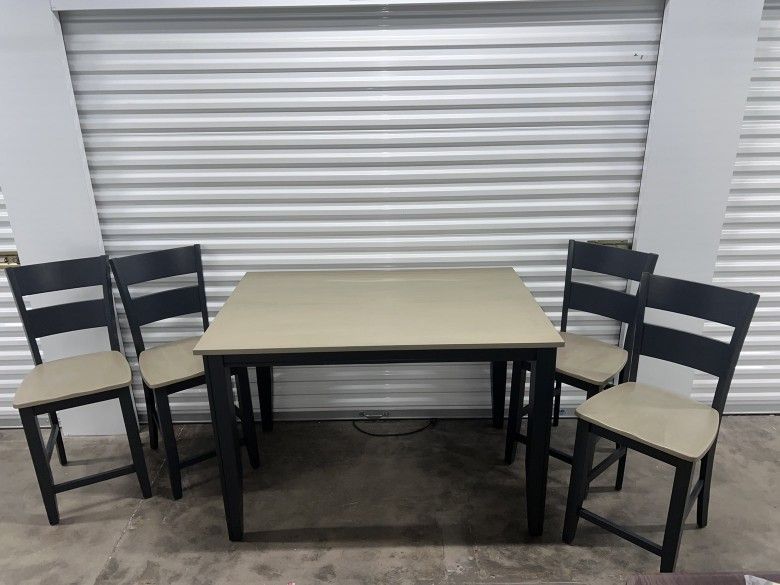 Kitchen Table With Extension 4 Chairs & Bench